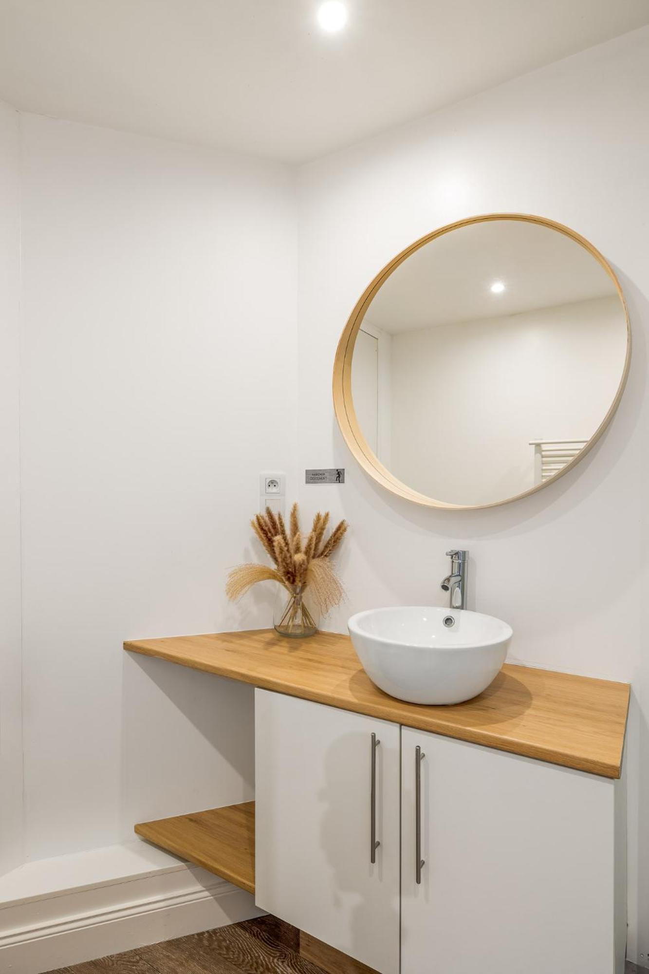 Maya Appartements & Suites Cosne-sur-Loire エクステリア 写真