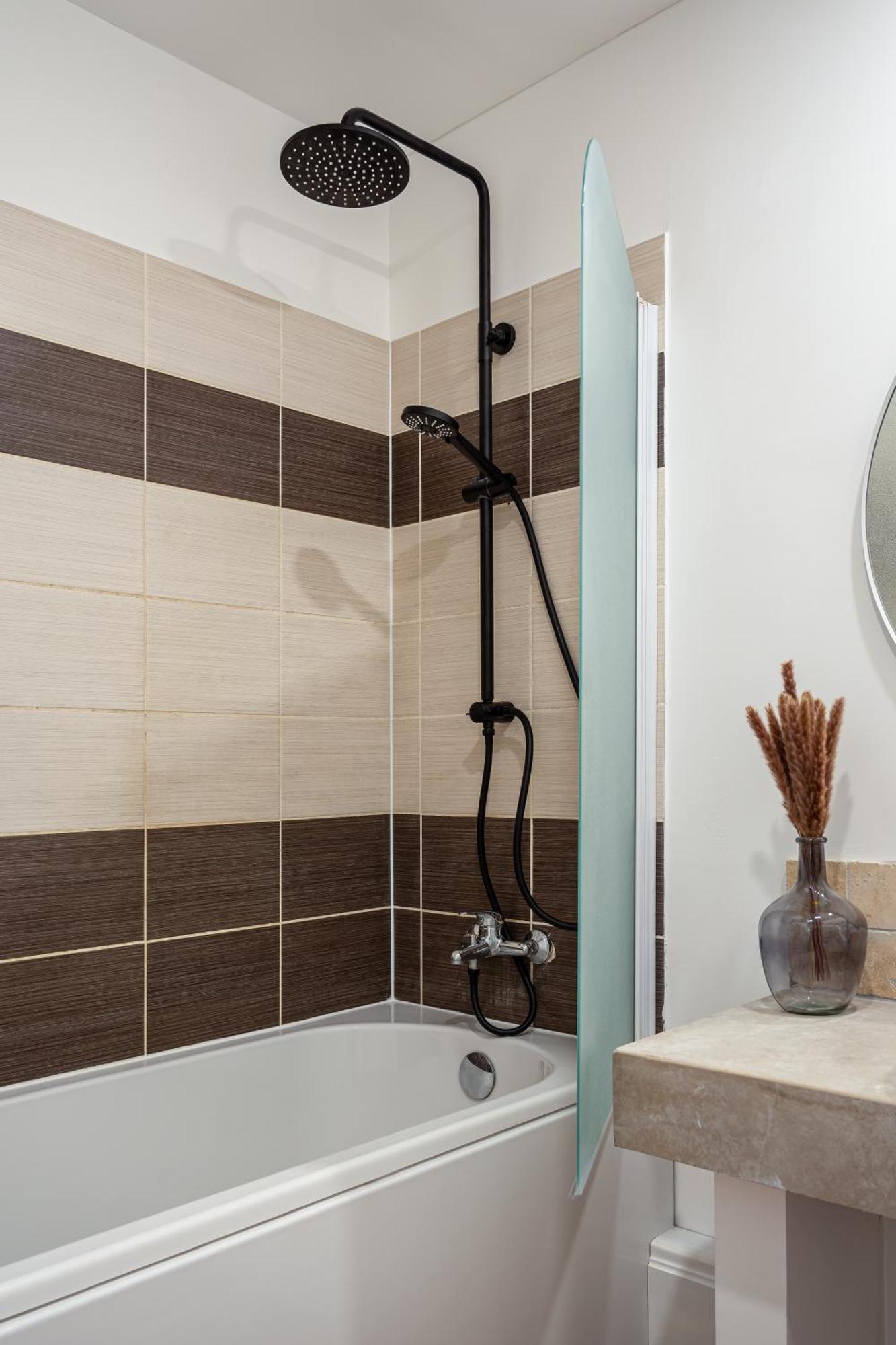 Maya Appartements & Suites Cosne-sur-Loire エクステリア 写真